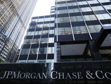 JP Morgan: Ορατή η πιθανότητα καθυστέρησης του Brexit